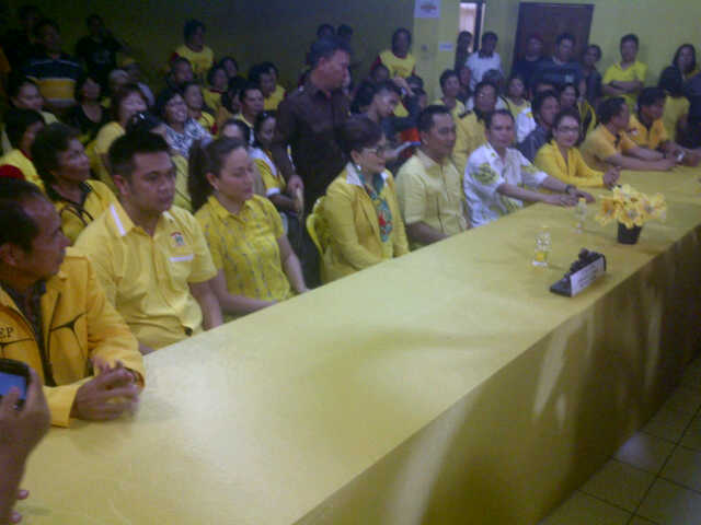 Tetty Mendaftar ke Partai Golkar